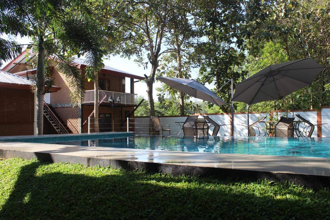 Tepraas Sigiriya Hotel Exterior photo