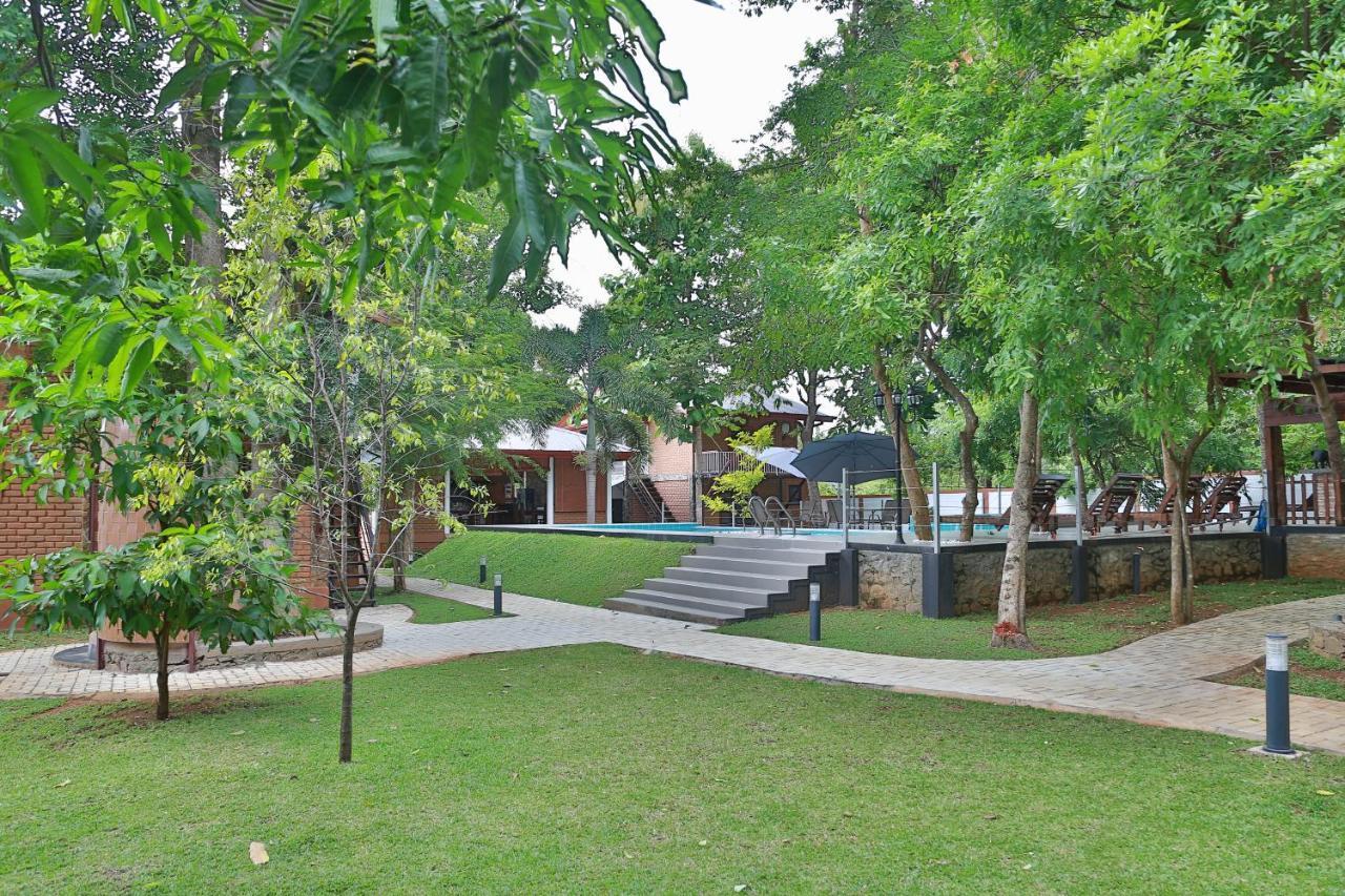Tepraas Sigiriya Hotel Exterior photo
