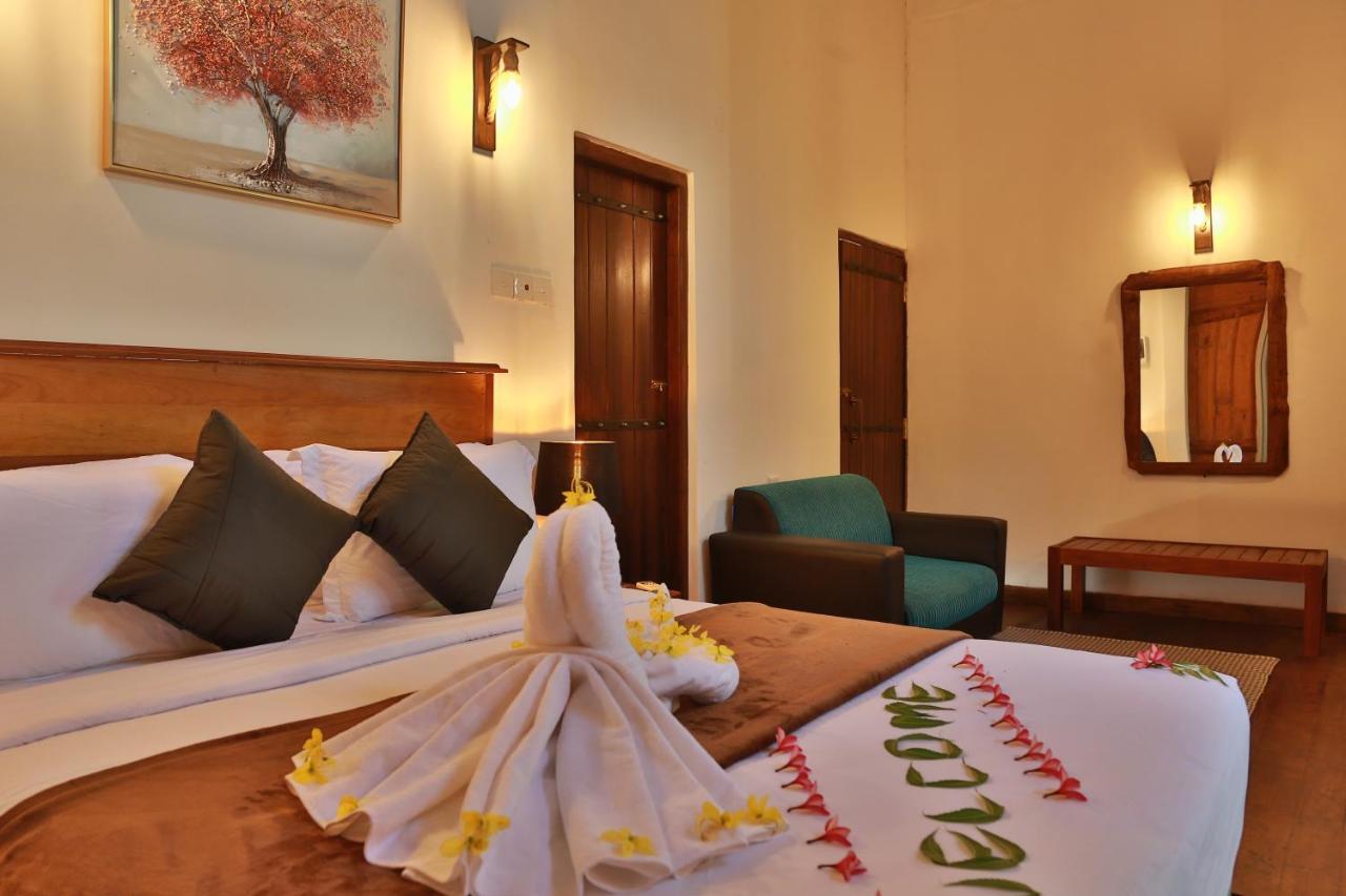 Tepraas Sigiriya Hotel Exterior photo