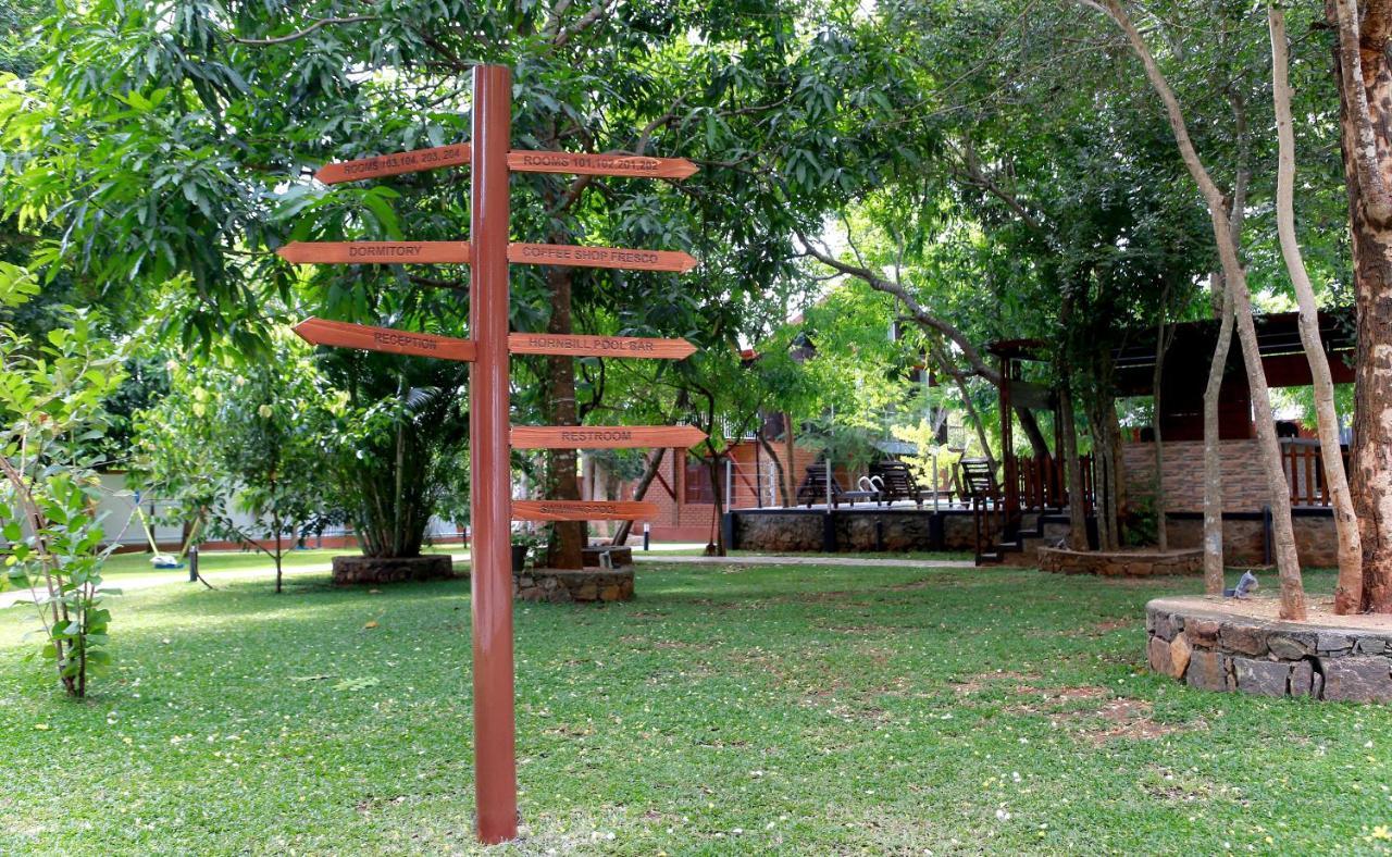 Tepraas Sigiriya Hotel Exterior photo