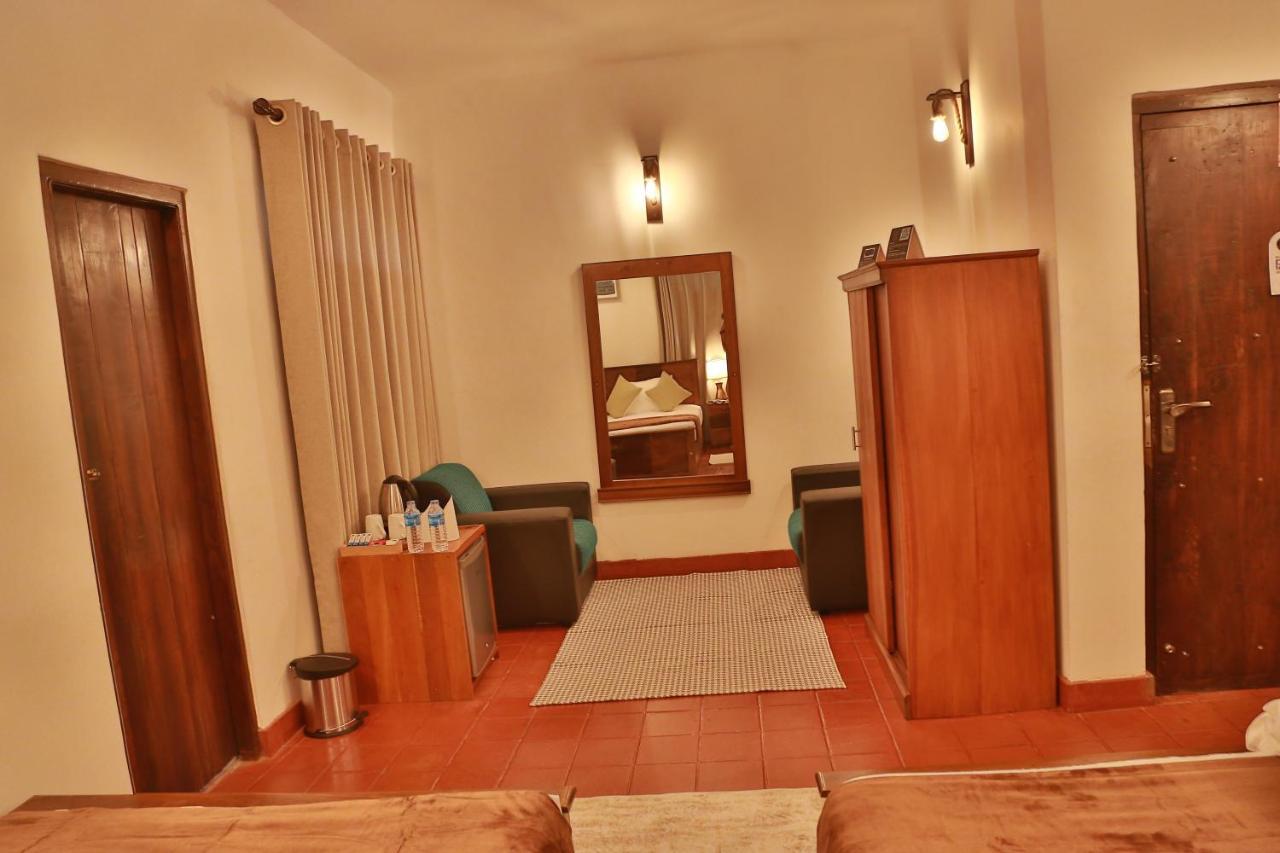 Tepraas Sigiriya Hotel Exterior photo