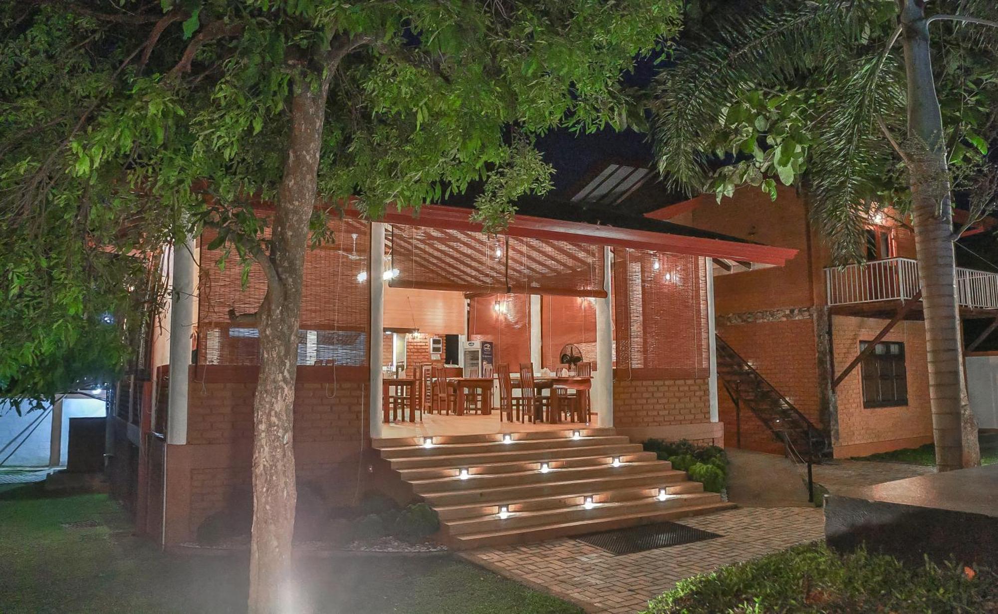 Tepraas Sigiriya Hotel Exterior photo
